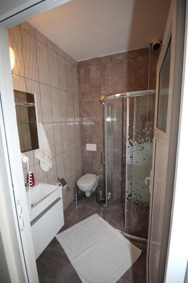 Yuerekli Apart Hotel Авса-Адаси Экстерьер фото